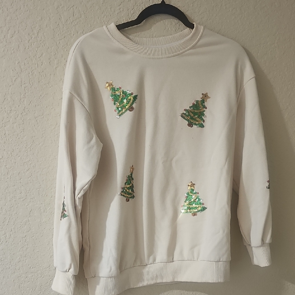 Festive Cream Sweatshirt with Sequin Christmas Trees